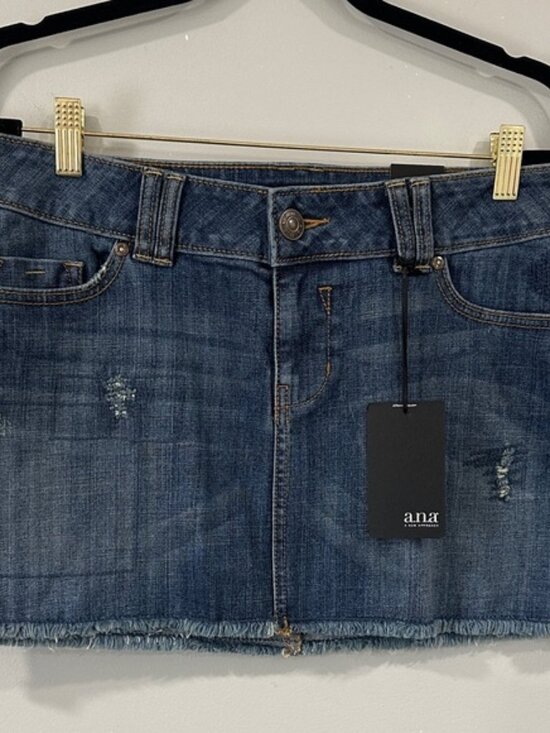 a.n.a Dresses & Skirts - a.n.a Distressed Blue Mini Skirt med wash size 10